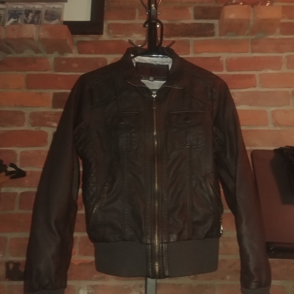 Faux leather Brown moto jacket with plush material inside - Picture 3 of 9